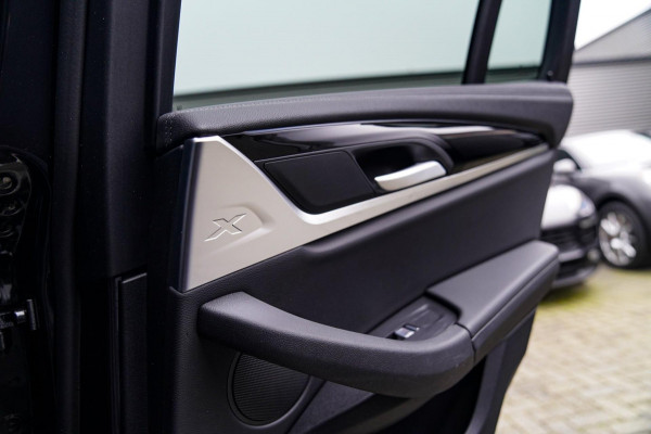 BMW iX3 High Executive 80 kWh | Panorama | incl. BTW | Assisted Driving | Adaptieve Cruise control | Luxe Leder | Stoelverwarming