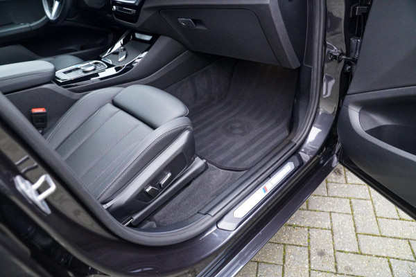 BMW iX3 High Executive 80 kWh | Panorama | incl. BTW | Assisted Driving | Adaptieve Cruise control | Luxe Leder | Stoelverwarming