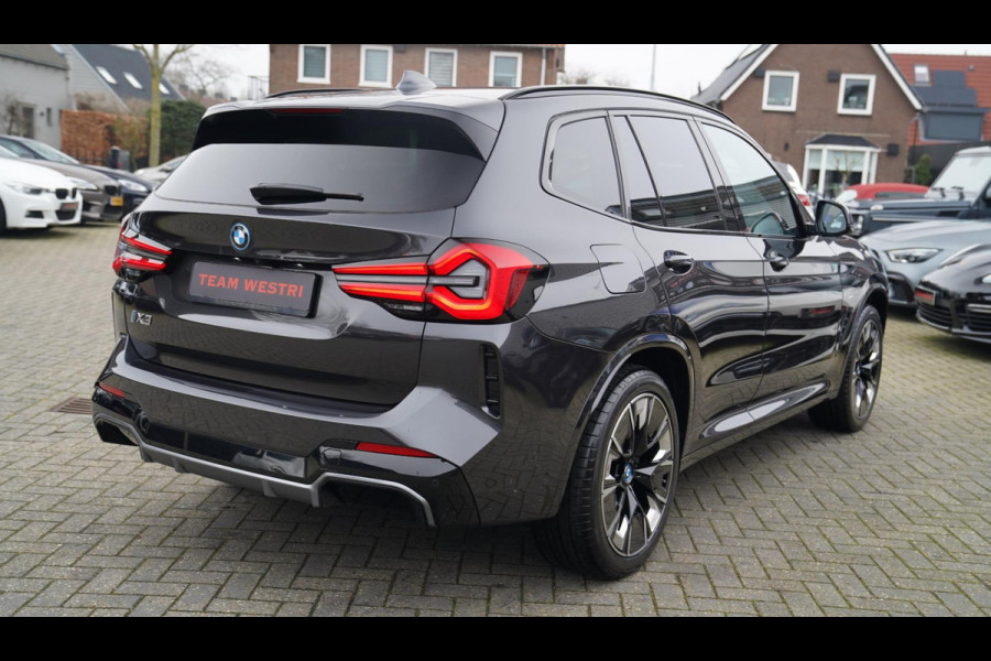 BMW iX3 High Executive 80 kWh | Panorama | incl. BTW | Assisted Driving | Adaptieve Cruise control | Luxe Leder | Stoelverwarming