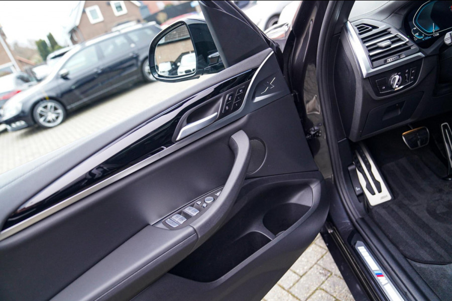 BMW iX3 High Executive 80 kWh | Panorama | incl. BTW | Assisted Driving | Adaptieve Cruise control | Luxe Leder | Stoelverwarming