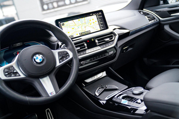 BMW iX3 High Executive 80 kWh | Panorama | incl. BTW | Assisted Driving | Adaptieve Cruise control | Luxe Leder | Stoelverwarming