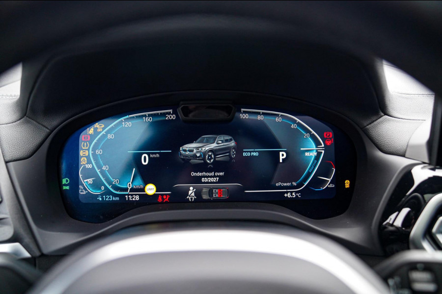 BMW iX3 High Executive 80 kWh | Panorama | incl. BTW | Assisted Driving | Adaptieve Cruise control | Luxe Leder | Stoelverwarming