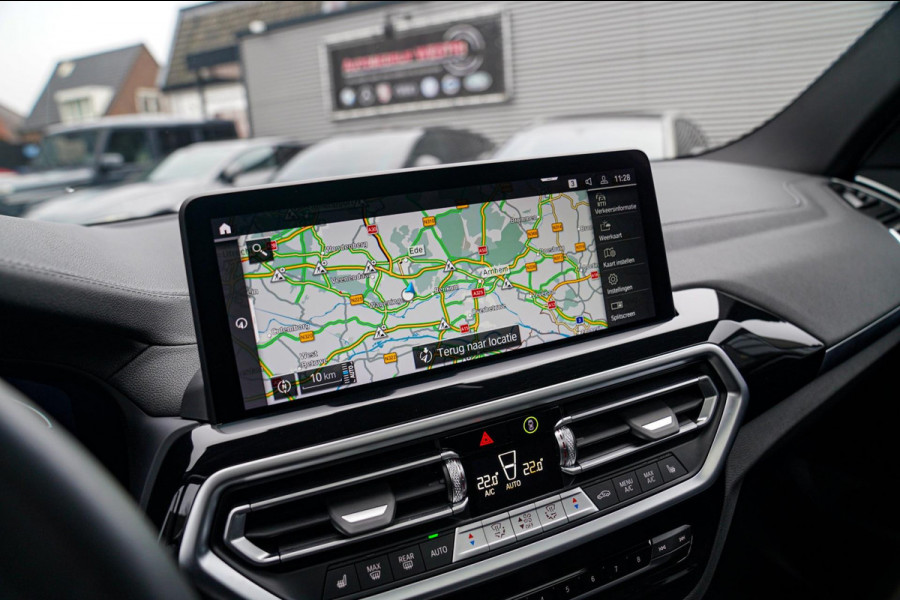 BMW iX3 High Executive 80 kWh | Panorama | incl. BTW | Assisted Driving | Adaptieve Cruise control | Luxe Leder | Stoelverwarming