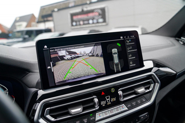 BMW iX3 High Executive 80 kWh | Panorama | incl. BTW | Assisted Driving | Adaptieve Cruise control | Luxe Leder | Stoelverwarming