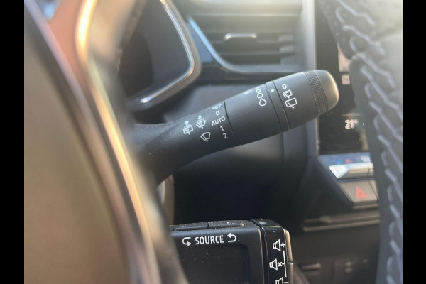 Mitsubishi ASX 1.6 HEV AT First Edition