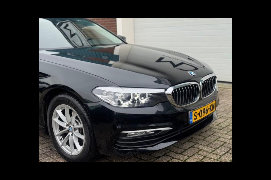 BMW 5 Serie Touring 520d Executive - Trekhaak - Keyless -LED