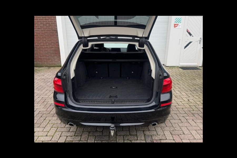 BMW 5 Serie Touring 520d Executive - Trekhaak - Keyless -LED