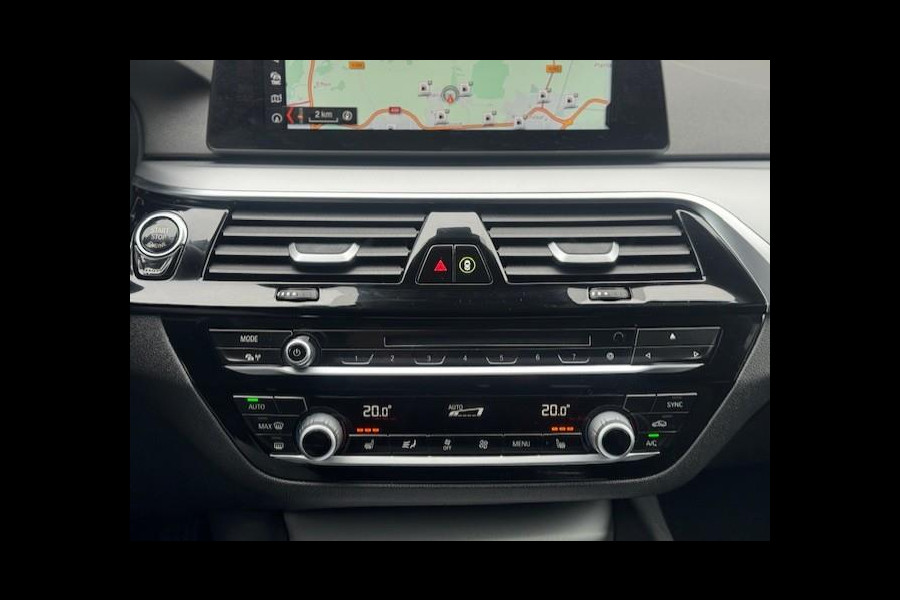 BMW 5 Serie Touring 520d Executive - Trekhaak - Keyless -LED