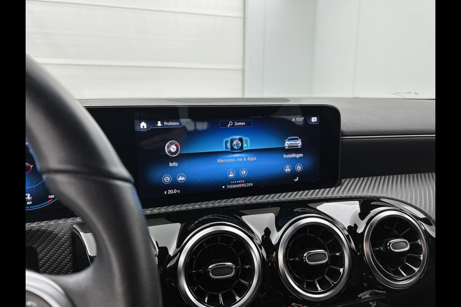 Mercedes-Benz A-Klasse 180 Business Solution (NAVIGATIE, STOELVERWARMING, CAMERA, 1e EIGENAAR, GOED ONDERHOUDEN)