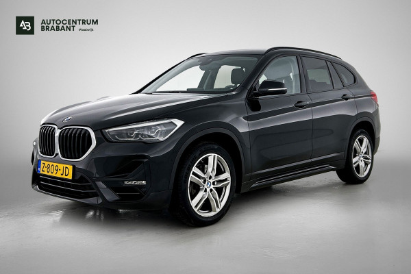 BMW X1 SDrive18i High Executive M Sport (M-PAKKET, SFEER, CAMERA, LED, SPORTSTOELEN, STOELVERWARMING, DEALER ONDERHOUDEN)