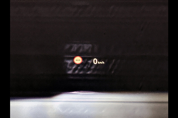 BMW X1 SDrive18i High Executive M Sport (M-PAKKET, SFEER, CAMERA, LED, SPORTSTOELEN, STOELVERWARMING, DEALER ONDERHOUDEN)