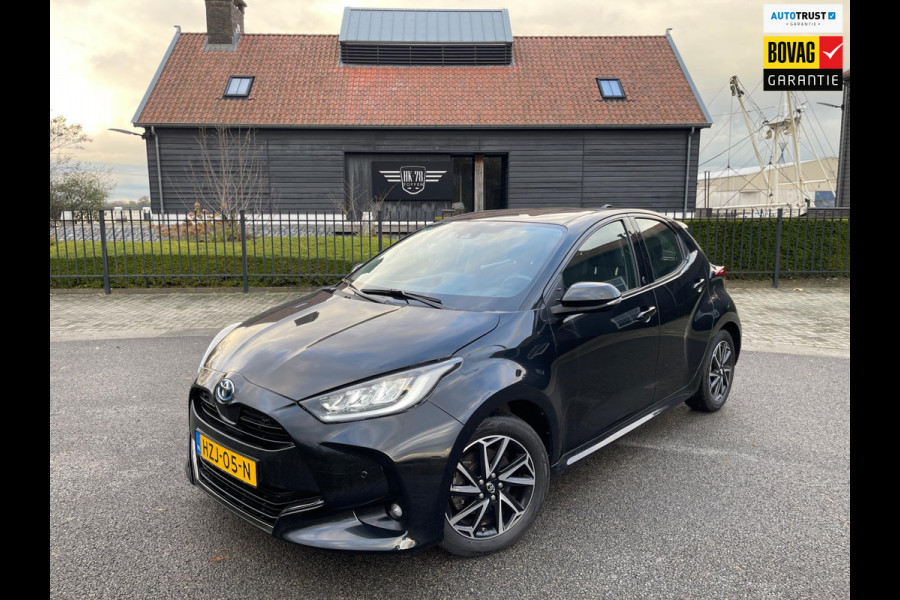 Toyota Yaris 1.5 Hybrid Team Deutschland |Airco ECC Navigatie Parkeercamera |