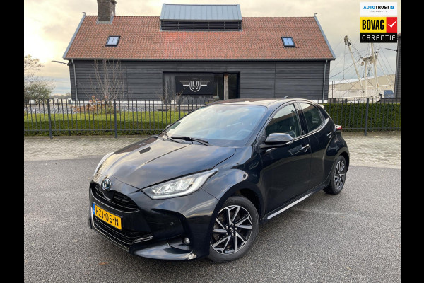 Toyota Yaris 1.5 Hybrid Team Deutschland |Airco ECC Navigatie Parkeercamera |