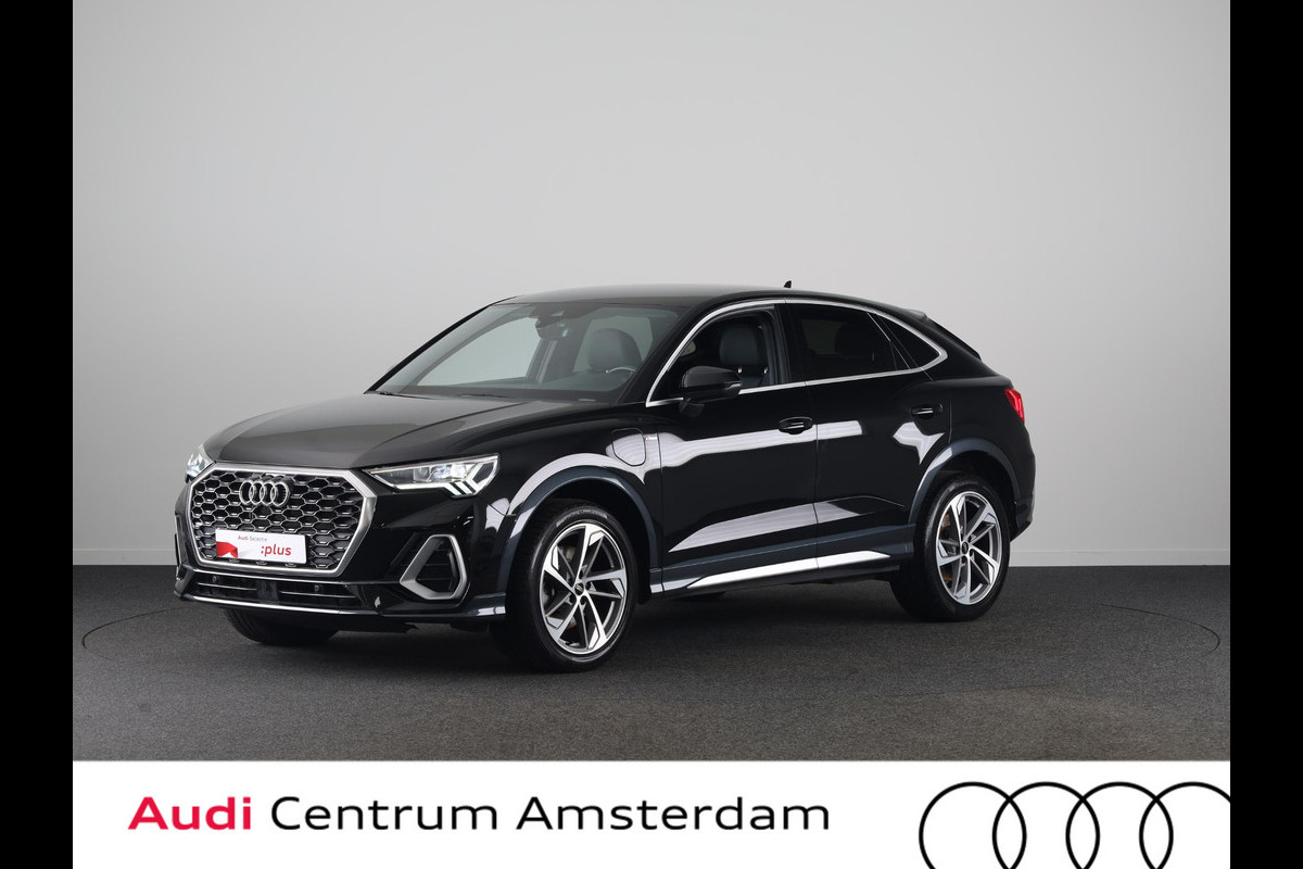 Audi Q3 Sportback 45 TFSI e S Edition 245pk | Parkeercamera | Trekhaak | Navigatie | Keyless entry | 19 inch Lichtmetalen velgen