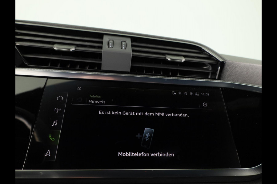 Audi Q3 Sportback 45 TFSI e S Edition 245pk | Parkeercamera | Trekhaak | Navigatie | Keyless entry | 19 inch Lichtmetalen velgen