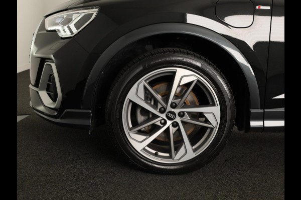Audi Q3 Sportback 45 TFSI e S Edition 245pk | Parkeercamera | Trekhaak | Navigatie | Keyless entry | 19 inch Lichtmetalen velgen
