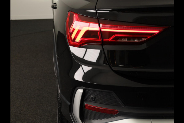 Audi Q3 Sportback 45 TFSI e S Edition 245pk | Parkeercamera | Trekhaak | Navigatie | Keyless entry | 19 inch Lichtmetalen velgen