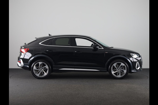Audi Q3 Sportback 45 TFSI e S Edition 245pk | Parkeercamera | Trekhaak | Navigatie | Keyless entry | 19 inch Lichtmetalen velgen
