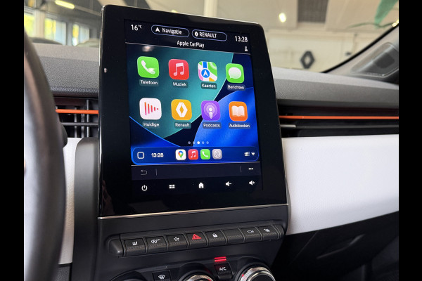 Renault Clio 1.0 TCe 90pk Automaat | Groot Navi | 360 | 17" | PDC V+A | Stoel & stuur verwarming | Keurig nette auto |