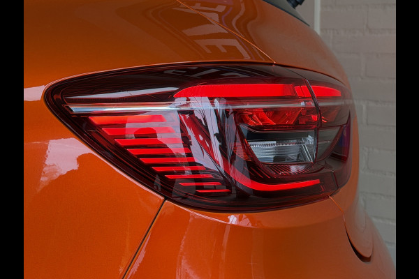 Renault Clio 1.0 TCe 90pk Automaat | Groot Navi | 360 | 17" | PDC V+A | Stoel & stuur verwarming | Keurig nette auto |