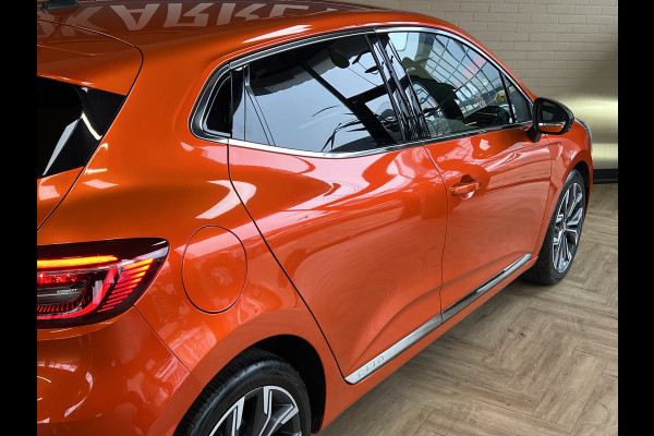 Renault Clio 1.0 TCe 90pk Automaat | Groot Navi | 360 | 17" | PDC V+A | Stoel & stuur verwarming | Keurig nette auto |