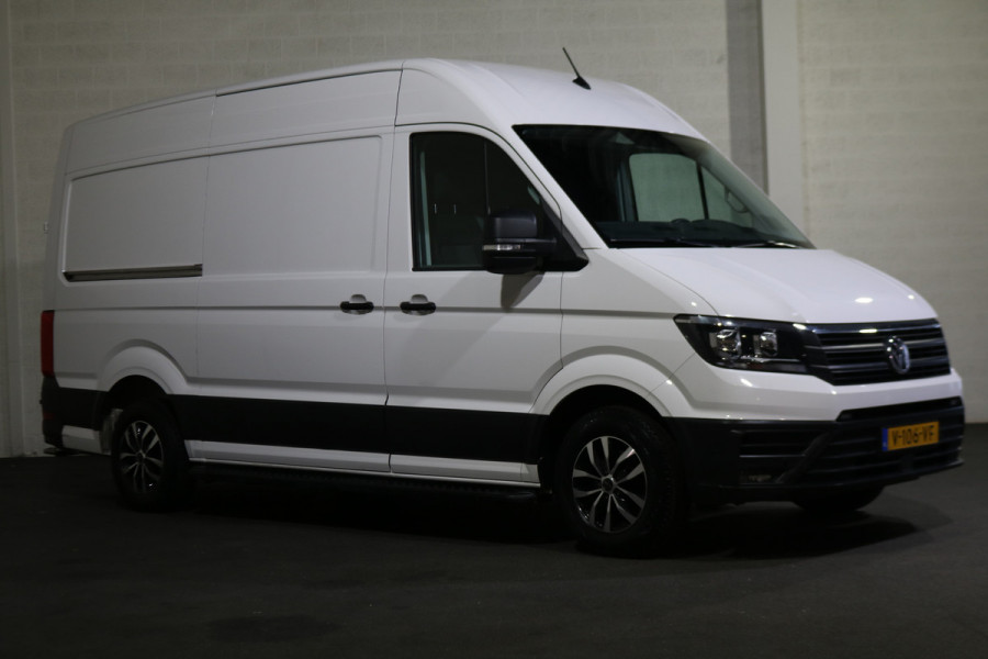 Volkswagen Crafter 2.0 TDI 177pk L3 H3 Automaat Airco Navigatie Camera Trekhaak