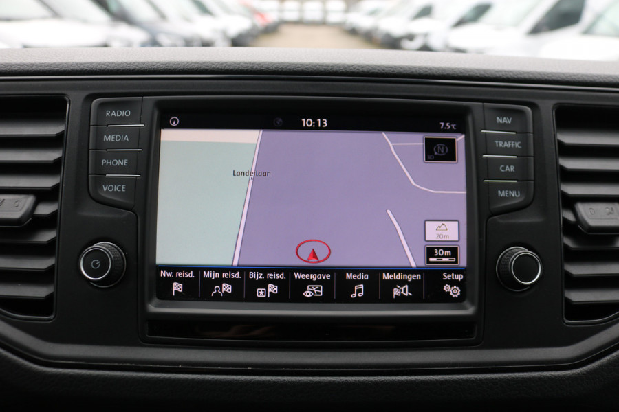 Volkswagen Crafter 2.0 TDI 177pk L3 H3 Automaat Airco Navigatie Camera Trekhaak