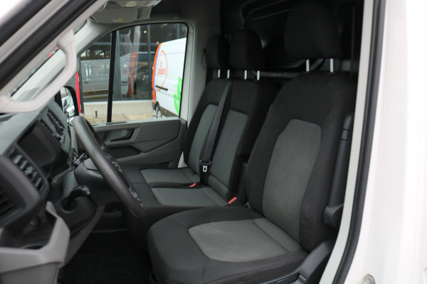 Volkswagen Crafter 2.0 TDI 177pk L3 H3 Automaat Airco Navigatie Camera Trekhaak