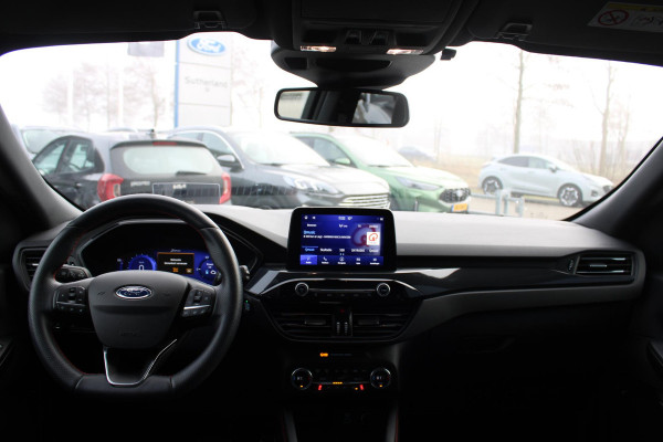 Ford Kuga 2.5 PHEV ST-Line X | Panoramadak | Adaptive cruise control | Head up Display | Winter Pack | Camera | 19 inch | Rode remklauwen