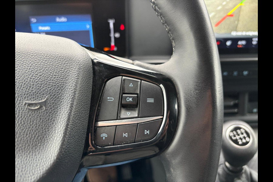 Ford Transit Custom 320L L2H1 Trend 136 PK NIEUW MODEL LICHTMETALEN VELGEN LED AIRCO CRUISE CONTROL CAMERA NAVIGATIE DMV CARPLAY LAADRUIMTE BETIMMERING