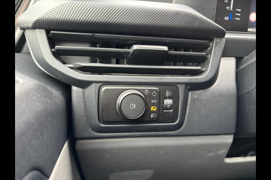 Ford Transit Custom 320L L2H1 Trend 136 PK NIEUW MODEL LICHTMETALEN VELGEN LED AIRCO CRUISE CONTROL CAMERA NAVIGATIE DMV CARPLAY LAADRUIMTE BETIMMERING