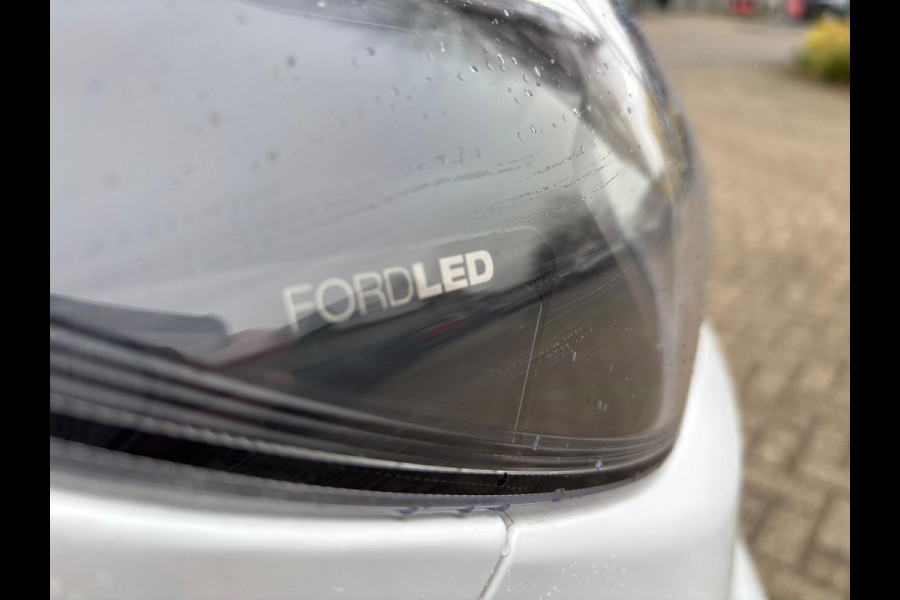 Ford Transit Custom 320L L2H1 Trend 136 PK NIEUW MODEL LICHTMETALEN VELGEN LED AIRCO CRUISE CONTROL CAMERA NAVIGATIE DMV CARPLAY LAADRUIMTE BETIMMERING