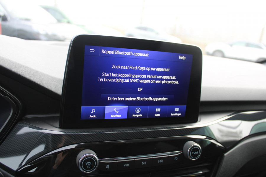 Ford Kuga 2.5 PHEV ST-Line X | Panoramadak | Adaptive cruise control | Head up Display | Winter Pack | Camera | 19 inch | Rode remklauwen