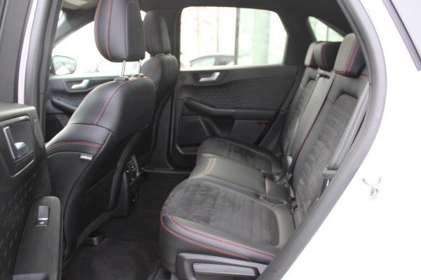 Ford Kuga 2.5 PHEV ST-Line X | Panoramadak | Adaptive cruise control | Head up Display | Winter Pack | Camera | 19 inch | Rode remklauwen