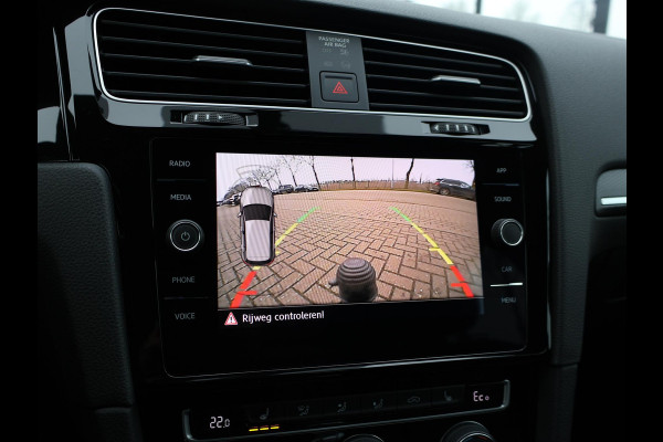Volkswagen Golf 1.4 TSI PHEV GTE 204 PK AUT. + TREKHAAK | ADAPTIVE CRUISE | CAMERA | CARPLAY