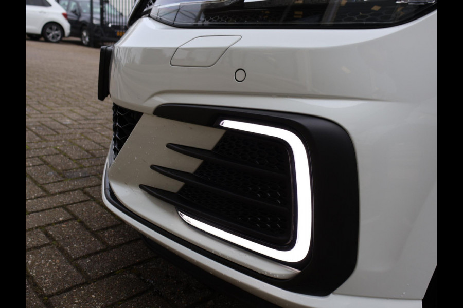 Volkswagen Golf 1.4 TSI PHEV GTE 204 PK AUT. + TREKHAAK | ADAPTIVE CRUISE | CAMERA | CARPLAY