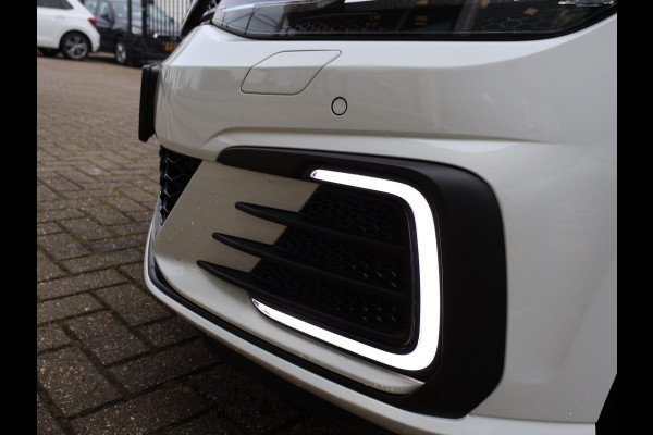 Volkswagen Golf 1.4 TSI PHEV GTE 204 PK AUT. + TREKHAAK | ADAPTIVE CRUISE | CAMERA | CARPLAY