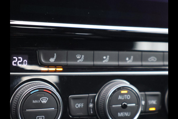 Volkswagen Golf 1.4 TSI PHEV GTE 204 PK AUT. + TREKHAAK | ADAPTIVE CRUISE | CAMERA | CARPLAY