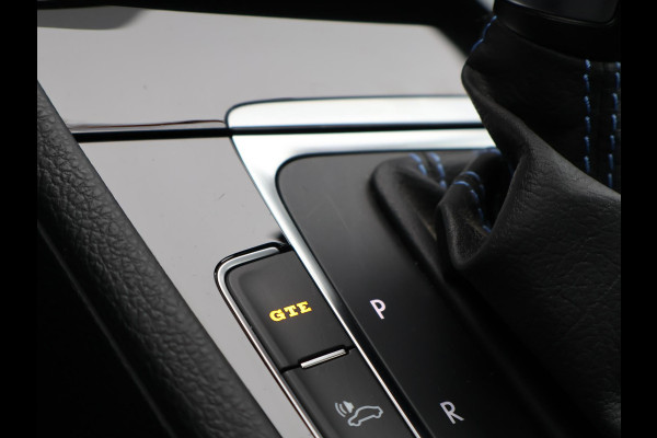 Volkswagen Golf 1.4 TSI PHEV GTE 204 PK AUT. + TREKHAAK | ADAPTIVE CRUISE | CAMERA | CARPLAY
