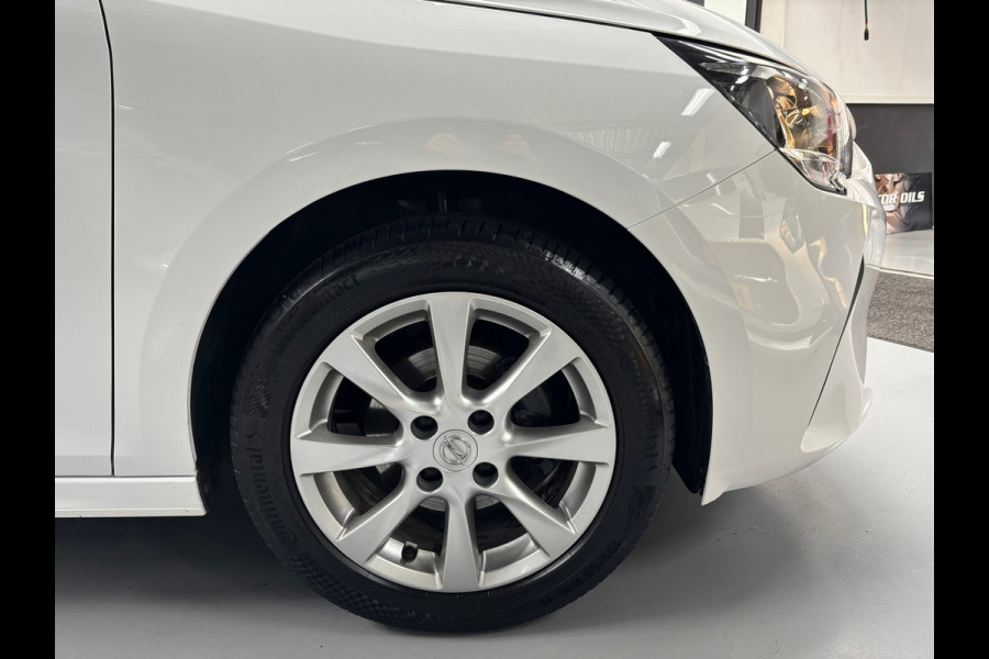 Opel Corsa 1.2 Edition / Stoel+Stuurverwarming / Carplay