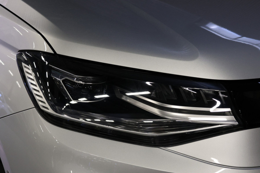 Volkswagen Caddy Cargo 2.0 TDI DSG | L+R Schuifdeur | ACC | Side Assist | Lane Assist | Virtual Cockpit | Camera | CarPlay | Stoelverwarming | LED Koplampen | Sidebars | Spoilerkit | DAB | Fabrieksgarantie | Facelift model | BPM Vrij