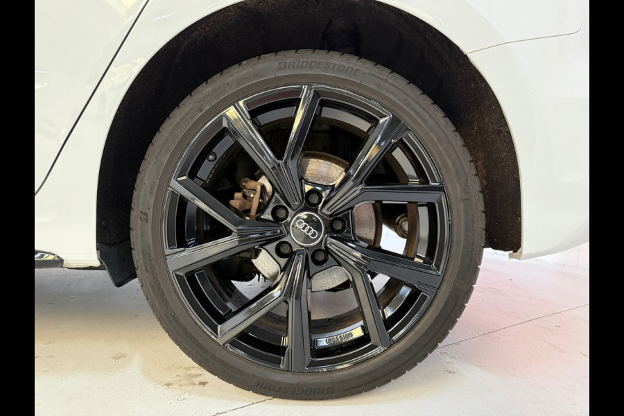 Audi A3 Sportback 40 TFSI e Advanced edition Pano S-line