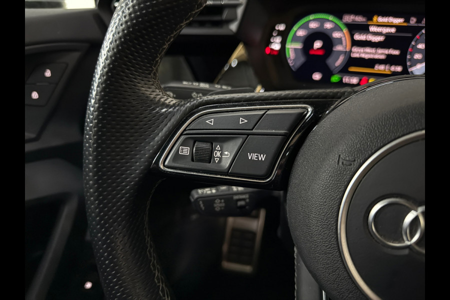 Audi A3 Sportback 40 TFSI e Advanced edition Pano S-line