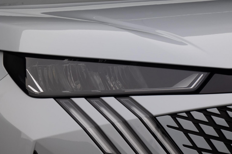 Peugeot 3008 1.2 Hybrid 136 GT | STOELVERWARMING | ACC | STUURWIELVERWARMING | CAMERA | SFEERVERLICHTING