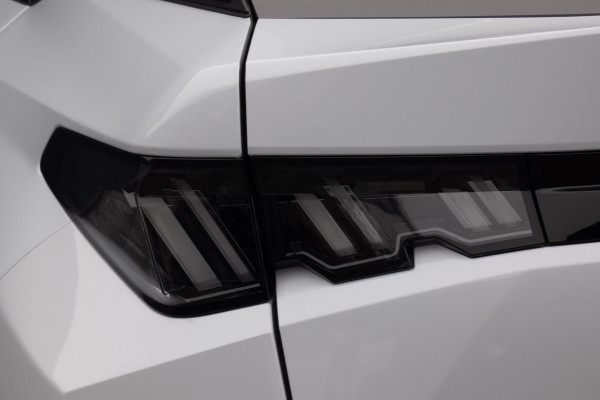 Peugeot 3008 1.2 Hybrid 136 GT | STOELVERWARMING | ACC | STUURWIELVERWARMING | CAMERA | SFEERVERLICHTING