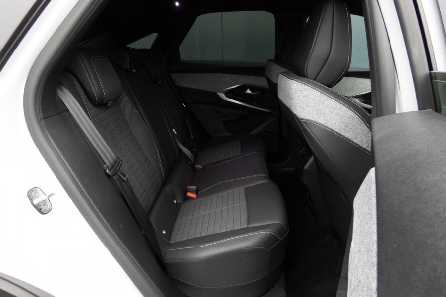 Peugeot 3008 1.2 Hybrid 136 GT | STOELVERWARMING | ACC | STUURWIELVERWARMING | CAMERA | SFEERVERLICHTING