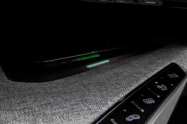 Peugeot 3008 1.2 Hybrid 136 GT | STOELVERWARMING | ACC | STUURWIELVERWARMING | CAMERA | SFEERVERLICHTING