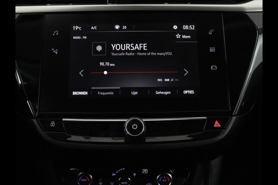 Opel CORSA-E Elegance 50 kWh | SOH 90% | 3 Fase | Camera | Warmtepomp | Carplay | Dodehoek detectie | Parkeerhulp | Full LED | Cruise control | Bluetooth | Climate control