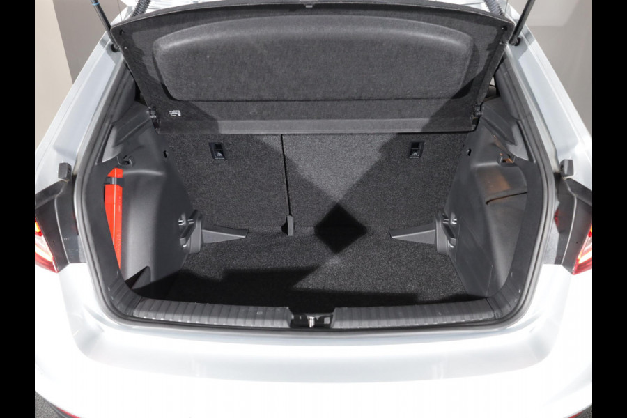 Škoda Fabia 1.0 TSI Monte Carlo 115 pk Automaat (DSG) | Panoramadak|  Verlengde garantie | Navigatie via App | Parkeersensoren | Achteruitrijcamera | Stoelverwarming |