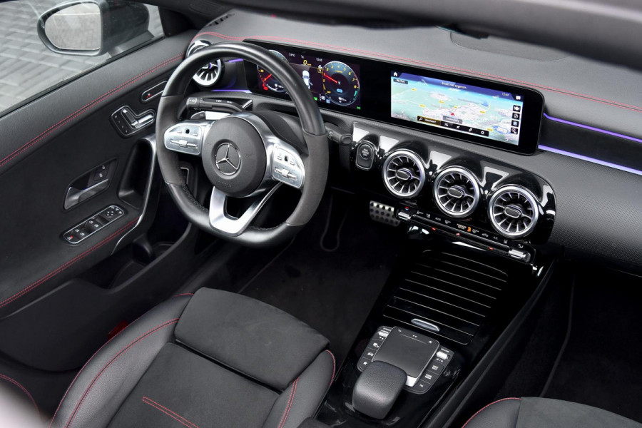 Mercedes-Benz CLA-Klasse 250 e AMG Night, Magno, Pano, Memory, Dodeh, Multibeam, Camera, Sfeer, CarPlay!